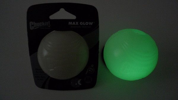 Chuckit Max Glow Ball Leuchtball Gr M